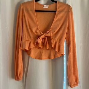 Dee Elly. Size M. Orange cropped tie shirt.